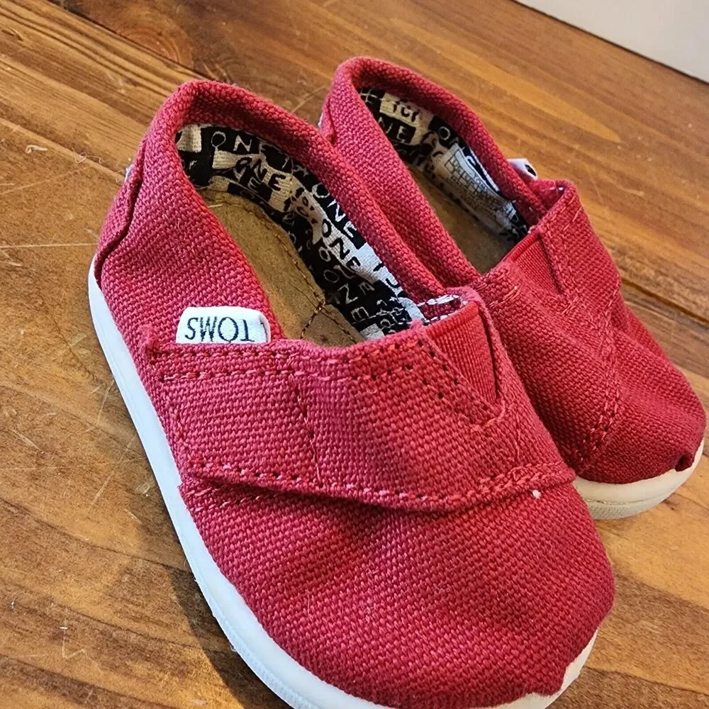 Toms Infant Classics Red Canvas Shoes Toddler Size T‎ 3 Unisex Toddler EUC